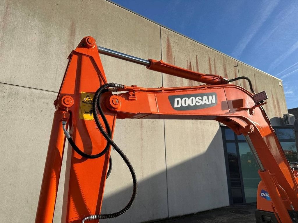 Kettenbagger des Typs Doosan DH55-V, Gebrauchtmaschine in Antwerpen (Bild 10)