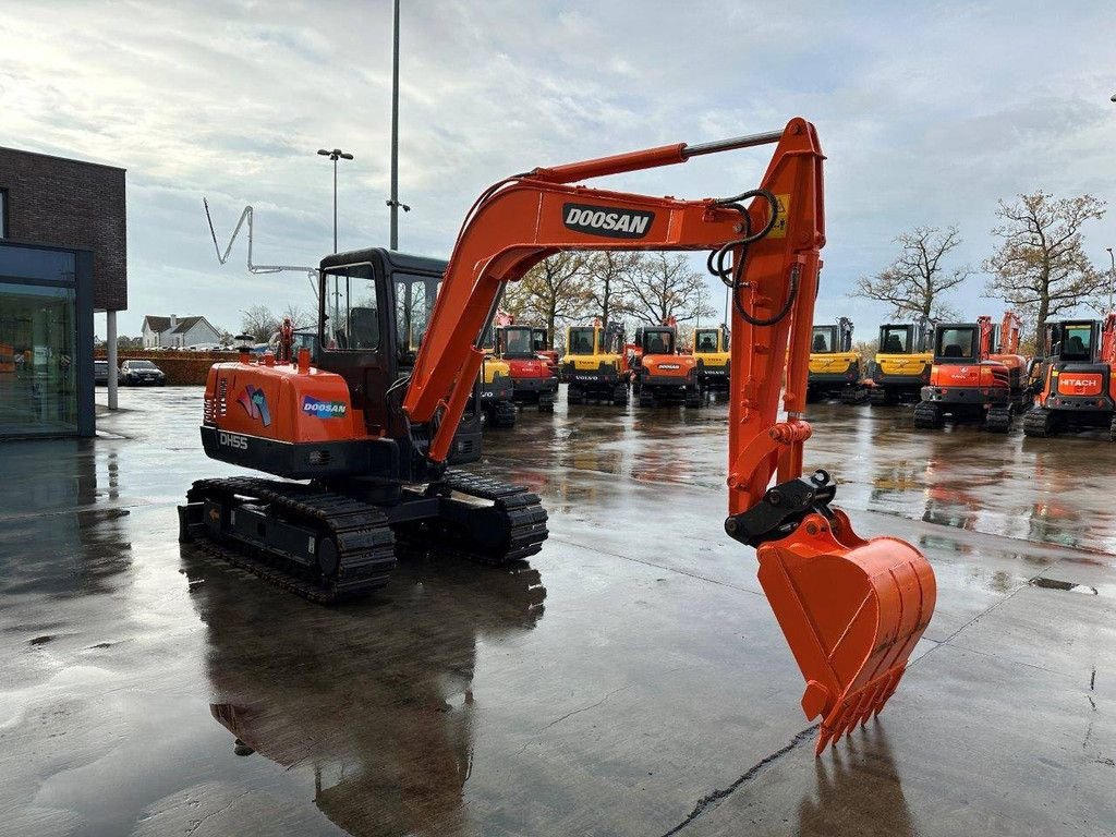 Kettenbagger typu Doosan DH55-V, Gebrauchtmaschine v Antwerpen (Obrázek 3)