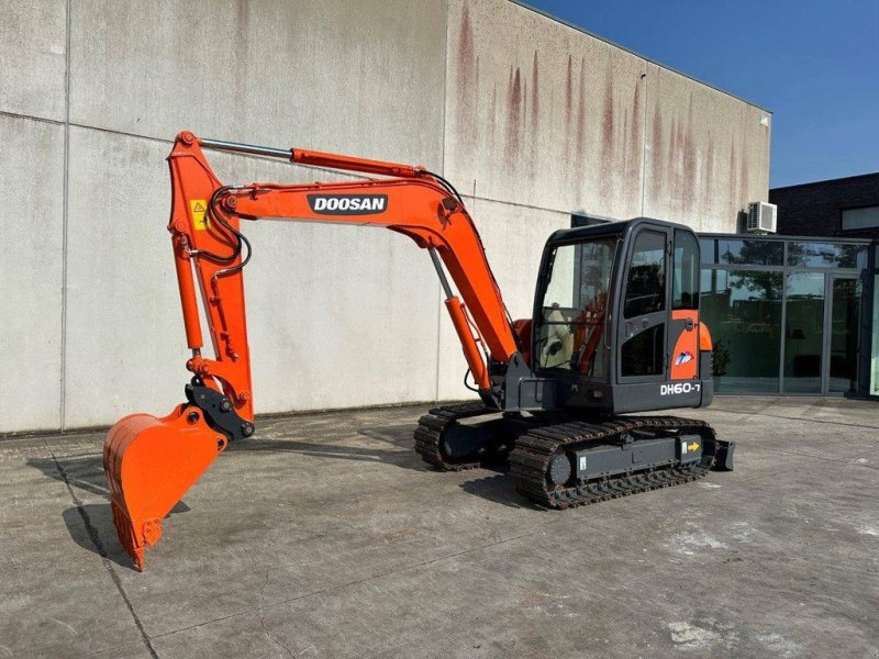 Kettenbagger του τύπου Doosan DH60-7, Gebrauchtmaschine σε Antwerpen (Φωτογραφία 1)