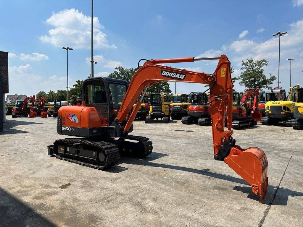 Kettenbagger typu Doosan DH60-7, Gebrauchtmaschine w Antwerpen (Zdjęcie 3)