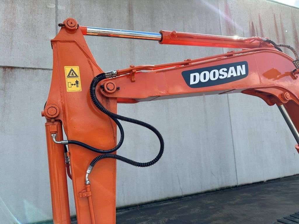 Kettenbagger типа Doosan DH60-7, Gebrauchtmaschine в Antwerpen (Фотография 10)