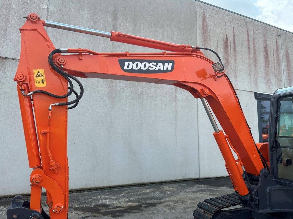 Kettenbagger типа Doosan DH60-7, Gebrauchtmaschine в Antwerpen (Фотография 10)