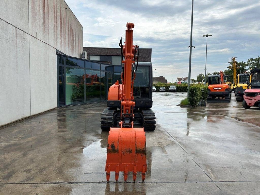 Kettenbagger of the type Doosan DH60-7, Gebrauchtmaschine in Antwerpen (Picture 2)