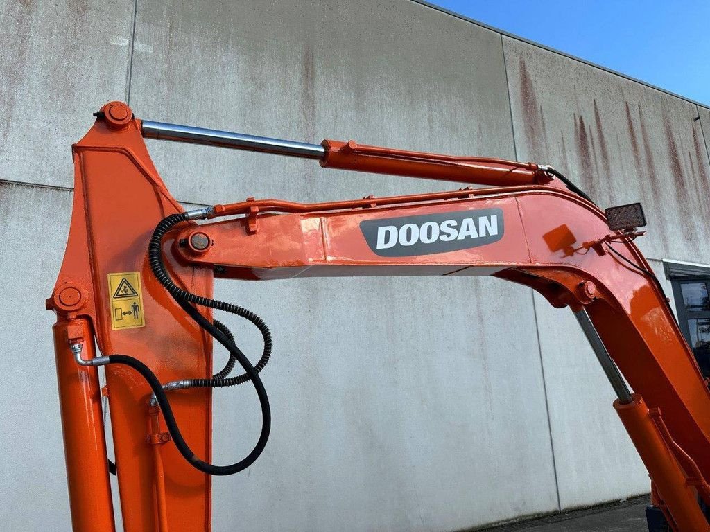 Kettenbagger van het type Doosan DH60-7, Gebrauchtmaschine in Antwerpen (Foto 10)