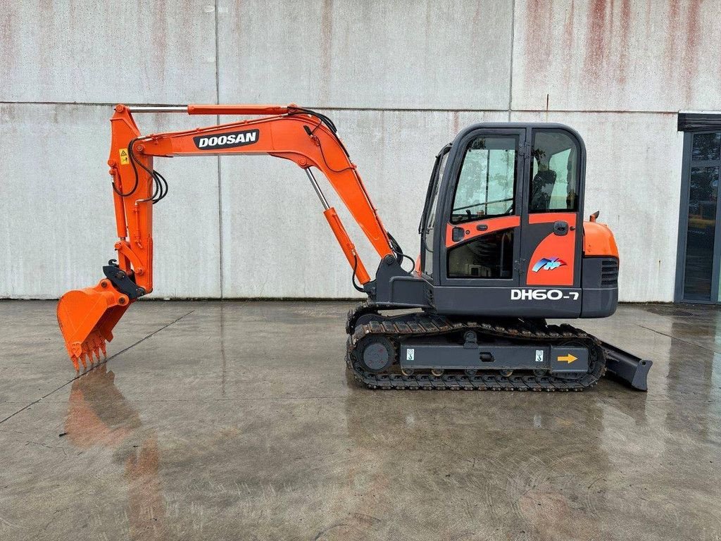 Kettenbagger des Typs Doosan DH60-7, Gebrauchtmaschine in Antwerpen (Bild 8)