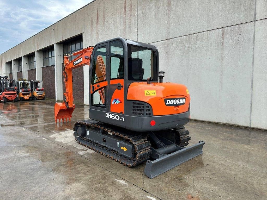 Kettenbagger del tipo Doosan DH60-7, Gebrauchtmaschine en Antwerpen (Imagen 7)