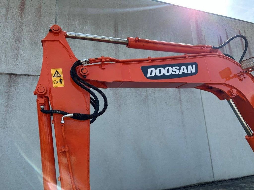 Kettenbagger typu Doosan DH60-7, Gebrauchtmaschine w Antwerpen (Zdjęcie 10)