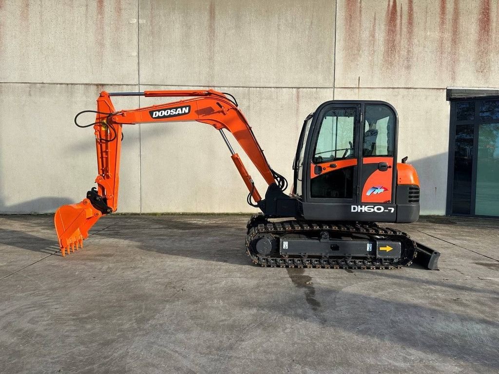 Kettenbagger des Typs Doosan DH60-7, Gebrauchtmaschine in Antwerpen (Bild 8)