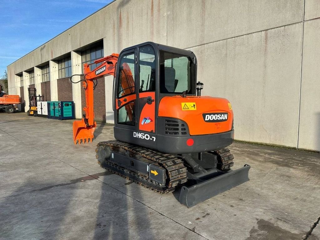 Kettenbagger des Typs Doosan DH60-7, Gebrauchtmaschine in Antwerpen (Bild 7)