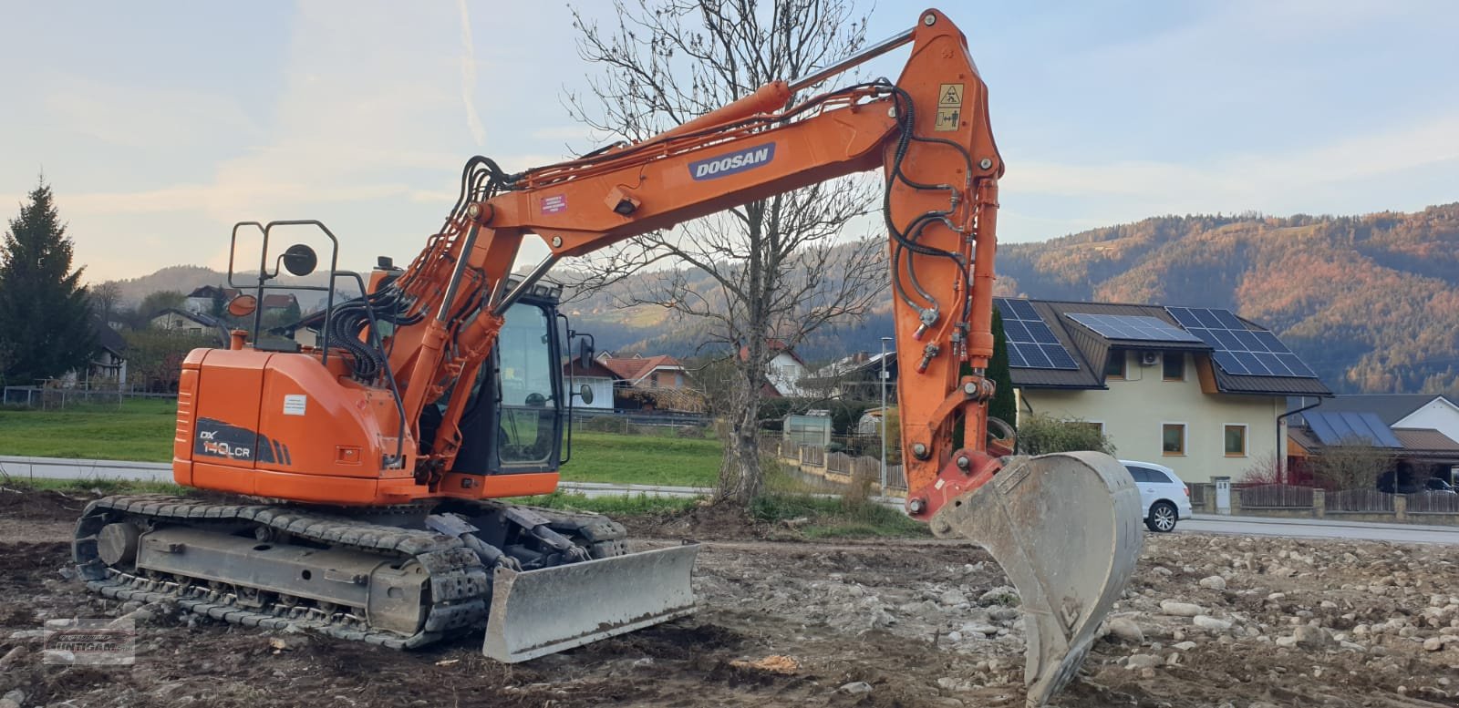 Kettenbagger des Typs Doosan DX 140 LCR-5, Gebrauchtmaschine in Deutsch - Goritz (Bild 2)