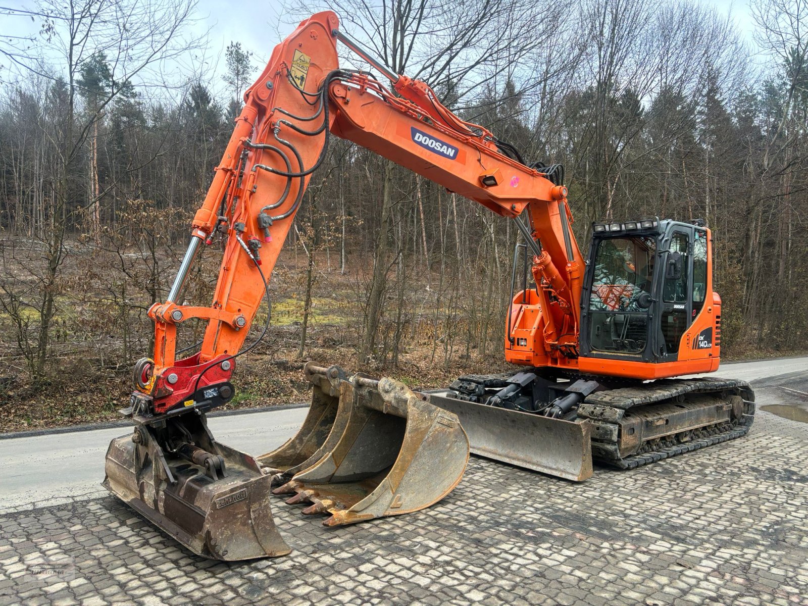 Kettenbagger del tipo Doosan DX 140 LCR-5, Gebrauchtmaschine en Deutsch - Goritz (Imagen 3)