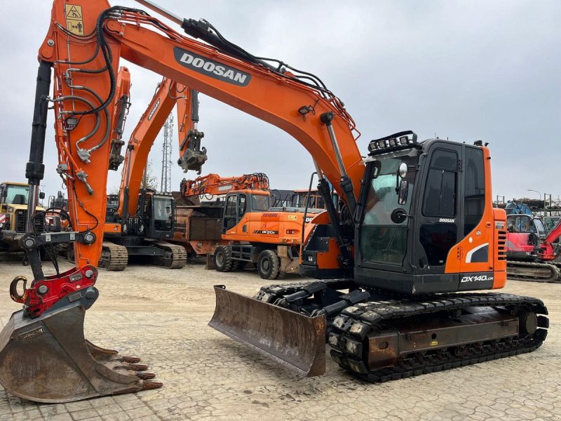 Kettenbagger of the type Doosan DX 140 LCR-5, Gebrauchtmaschine in Gabersdorf (Picture 1)