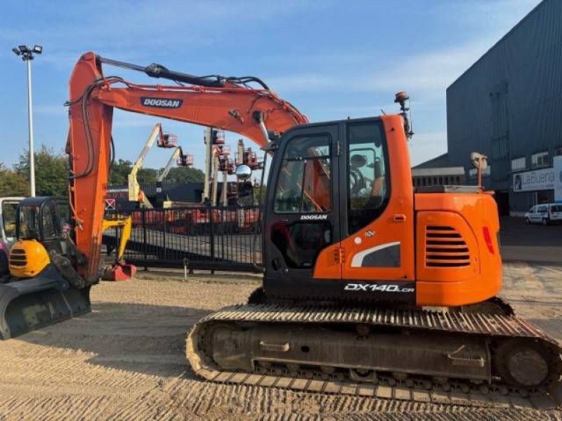 Kettenbagger tip Doosan DX 140 LCR, Gebrauchtmaschine in MOL (Poză 1)