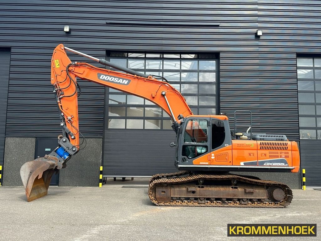 Kettenbagger typu Doosan DX 255 LC-5 Powertilt, Gebrauchtmaschine w Apeldoorn (Zdjęcie 1)