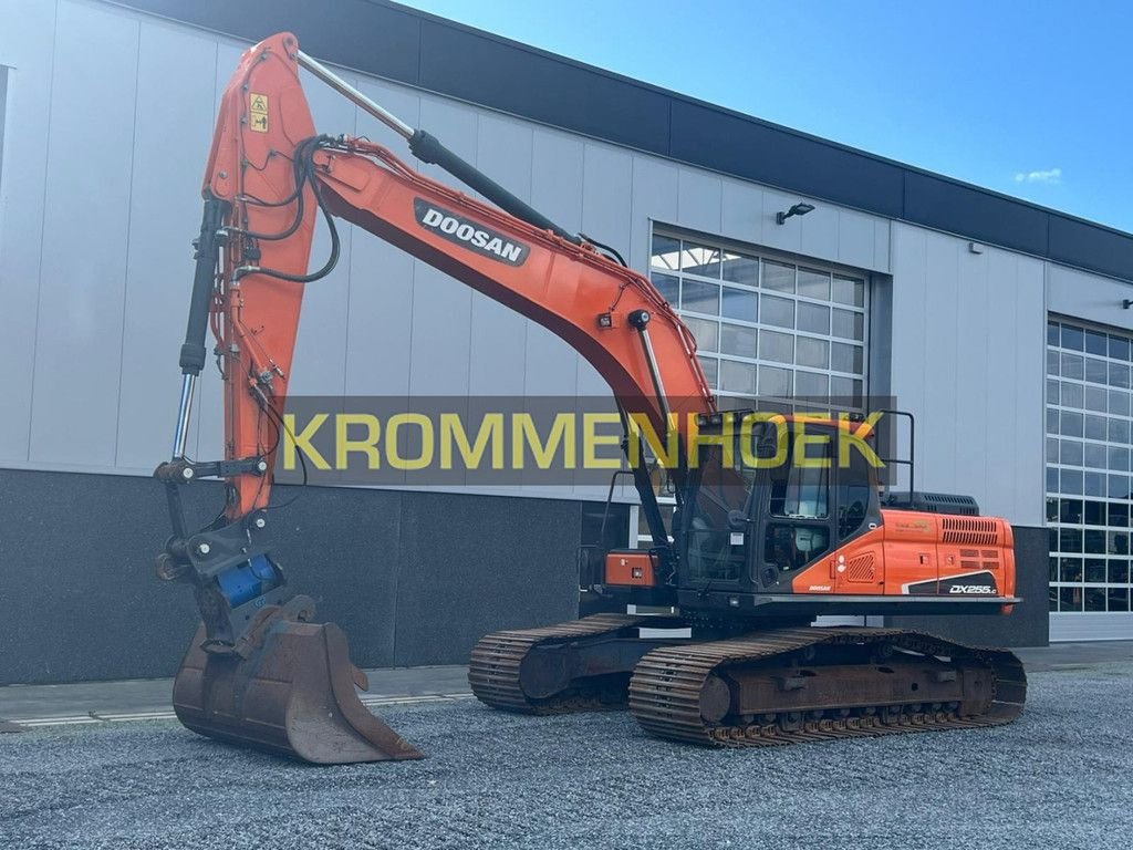 Kettenbagger typu Doosan DX 255 LC-5 Powertilt, Gebrauchtmaschine v Apeldoorn (Obrázok 2)