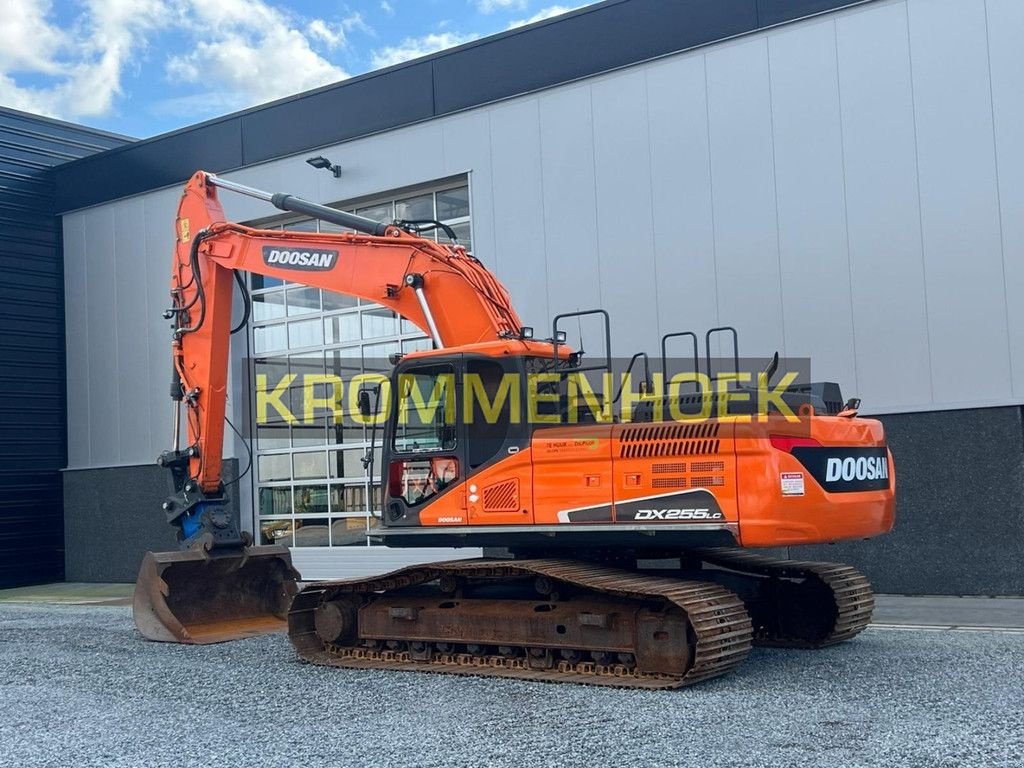 Kettenbagger typu Doosan DX 255 LC-5 Powertilt, Gebrauchtmaschine w Apeldoorn (Zdjęcie 3)