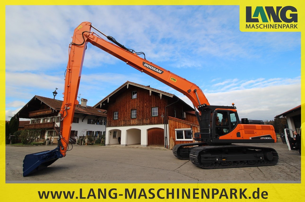 Kettenbagger des Typs Doosan DX 300 LC Long Reach, Gebrauchtmaschine in Petting (Bild 1)