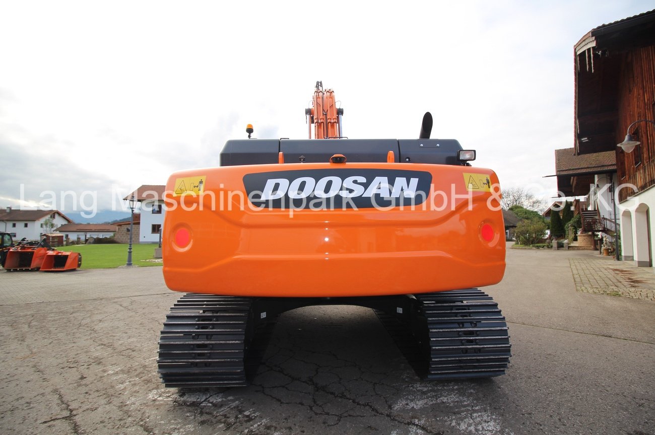 Kettenbagger des Typs Doosan DX 300 LC Long Reach, Gebrauchtmaschine in Petting (Bild 4)