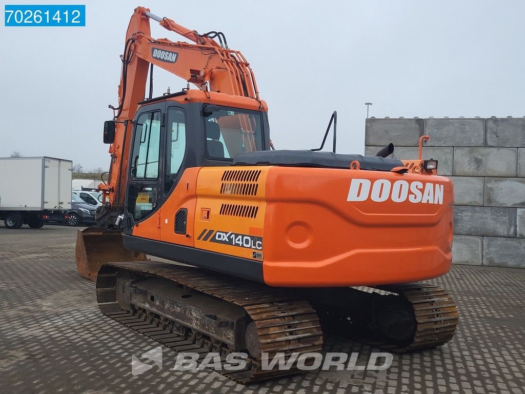 Kettenbagger des Typs Doosan DX140 LC- 3, Gebrauchtmaschine in Veghel (Bild 2)