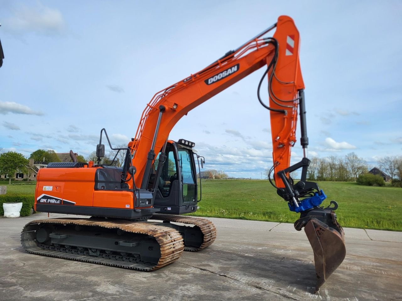 Kettenbagger van het type Doosan DX140LC-3, Gebrauchtmaschine in Arum (Foto 4)