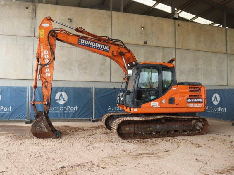 Kettenbagger of the type Doosan DX140LC-3, Gebrauchtmaschine in Antwerpen (Picture 1)