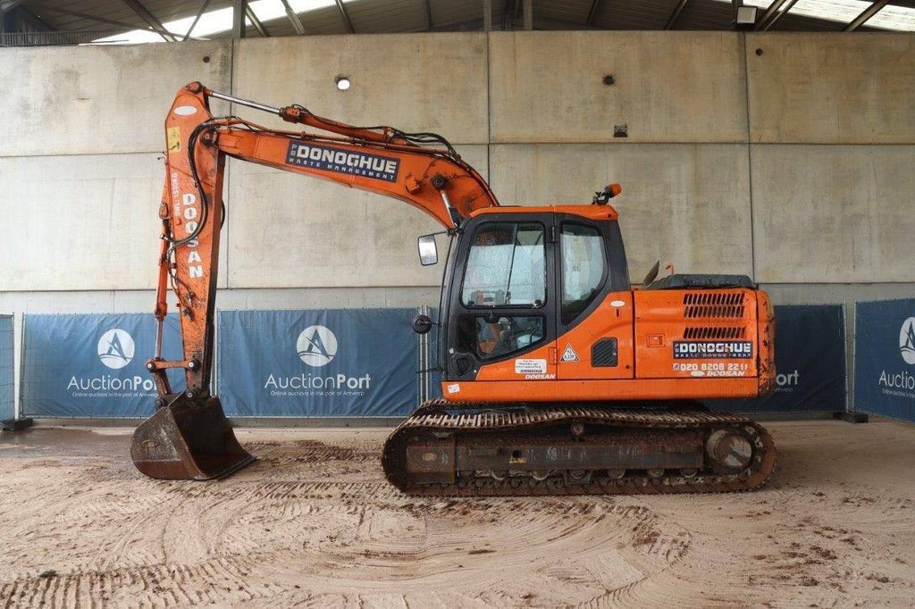 Kettenbagger des Typs Doosan DX140LC-3, Gebrauchtmaschine in Antwerpen (Bild 2)