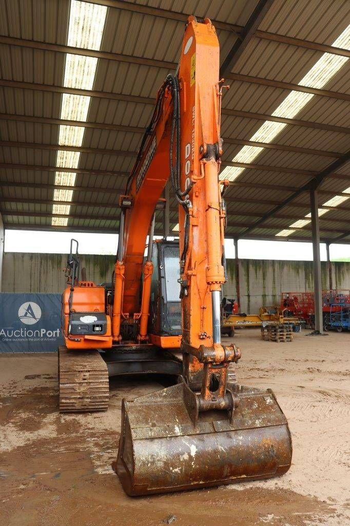 Kettenbagger typu Doosan DX140LC-3, Gebrauchtmaschine w Antwerpen (Zdjęcie 8)