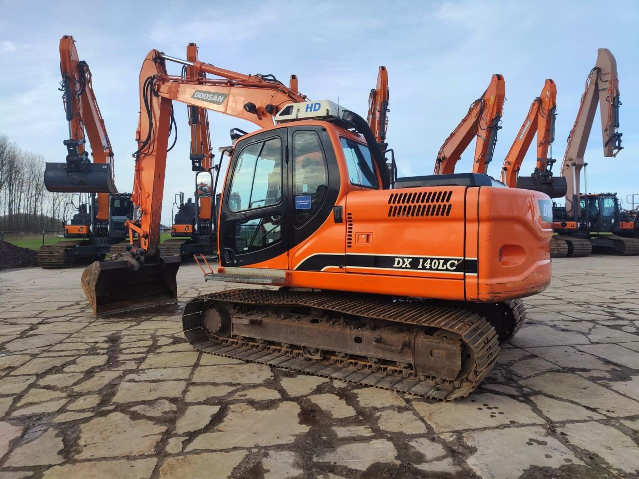 Kettenbagger типа Doosan DX140LC, Gebrauchtmaschine в Arum (Фотография 2)