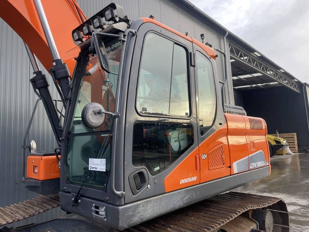 Kettenbagger des Typs Doosan DX180LC-5, Gebrauchtmaschine in Venlo (Bild 8)