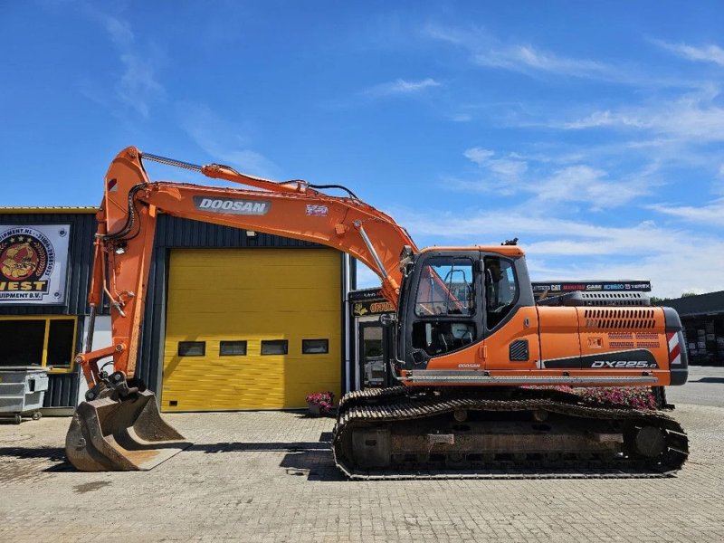 Kettenbagger typu Doosan DX225LC-3, Gebrauchtmaschine v Krabbendijke