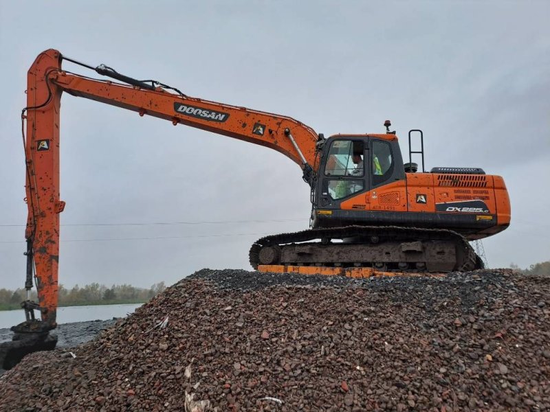 Kettenbagger typu Doosan DX225LC-5 LR (Long-Reach15.5m), Gebrauchtmaschine w Stabroek (Zdjęcie 1)