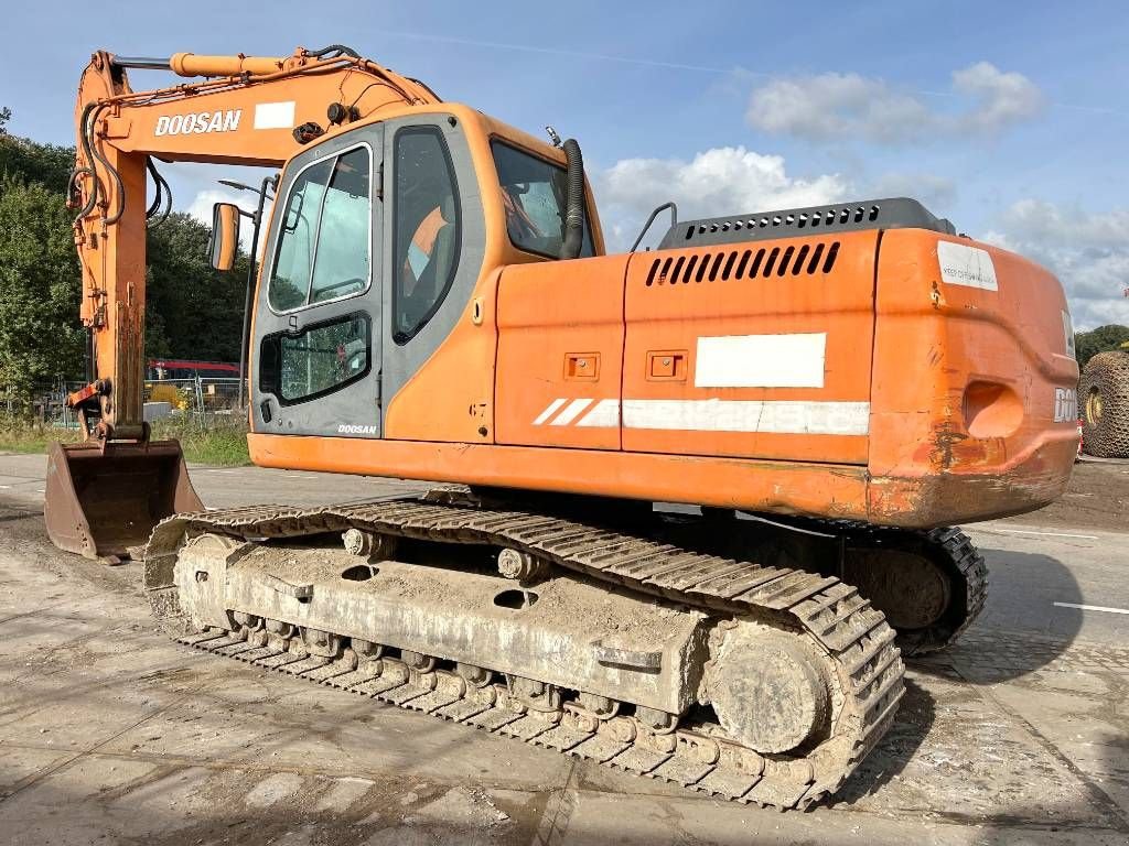 Kettenbagger typu Doosan DX225LC - Good Condition / CE Certified, Gebrauchtmaschine w Veldhoven (Zdjęcie 3)