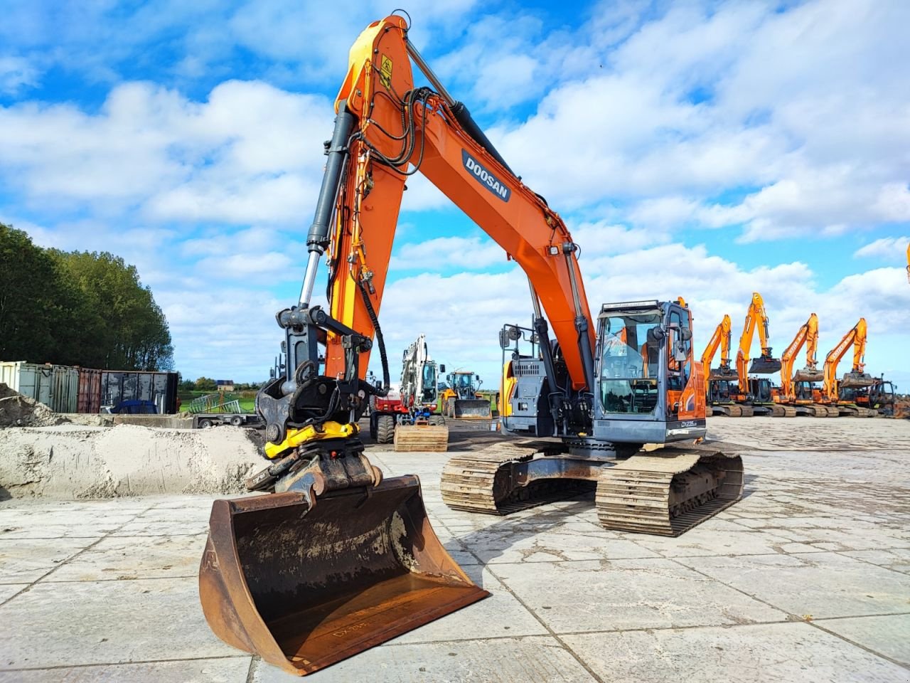 Kettenbagger типа Doosan DX235LCR-5, Gebrauchtmaschine в Arum (Фотография 2)