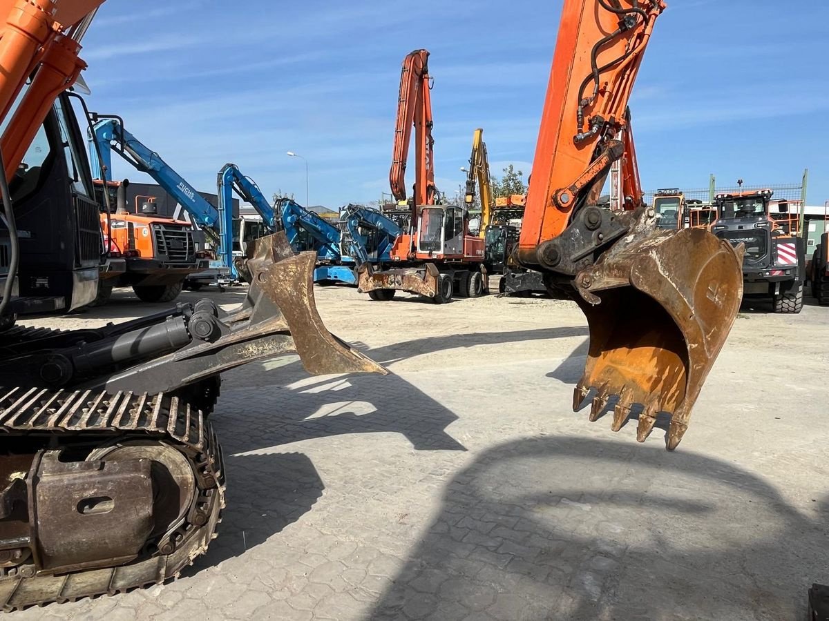 Kettenbagger of the type Doosan DX235LCR, Gebrauchtmaschine in Gabersdorf (Picture 12)