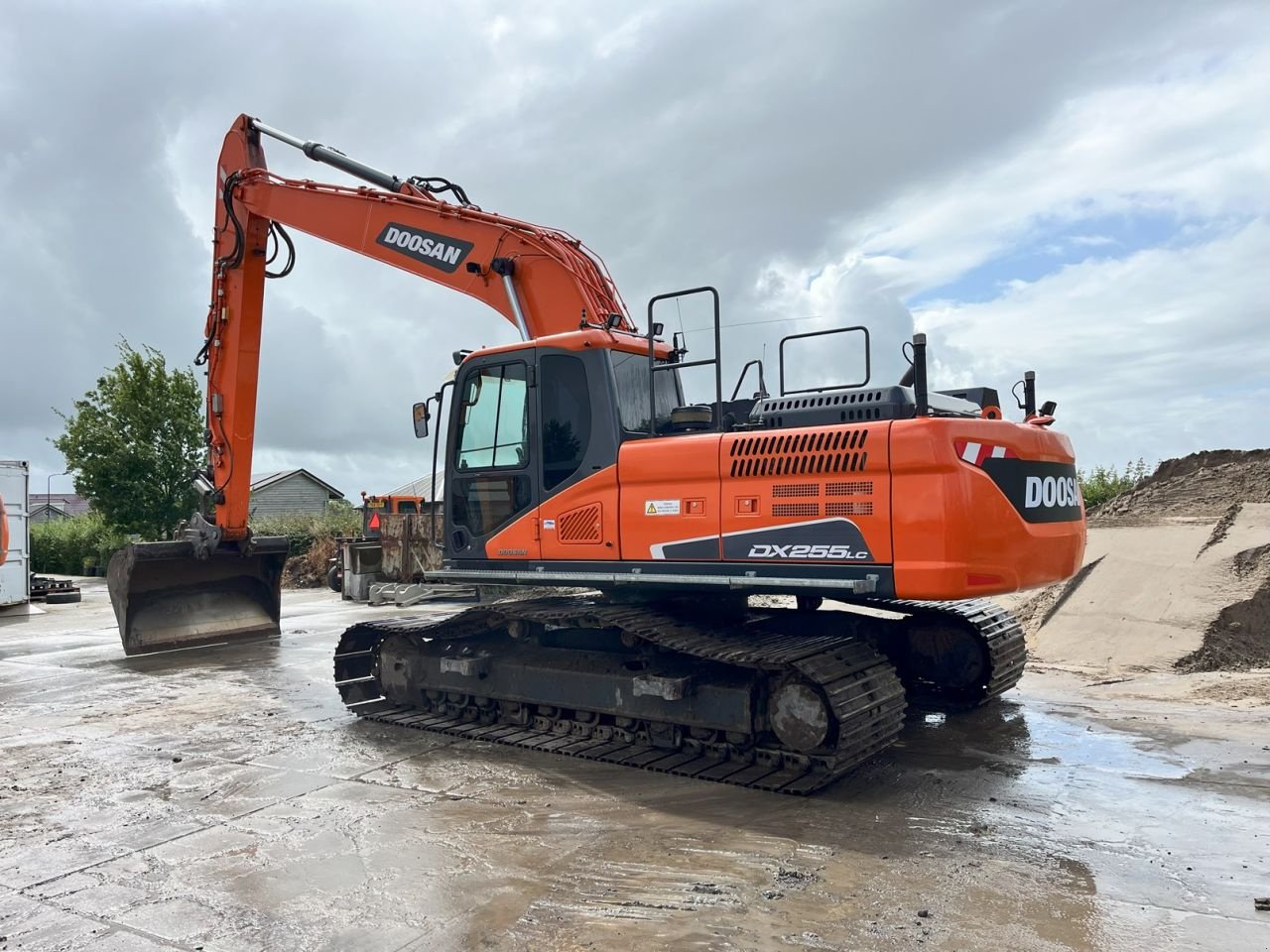 Kettenbagger van het type Doosan DX255LC-5, Gebrauchtmaschine in Arum (Foto 2)