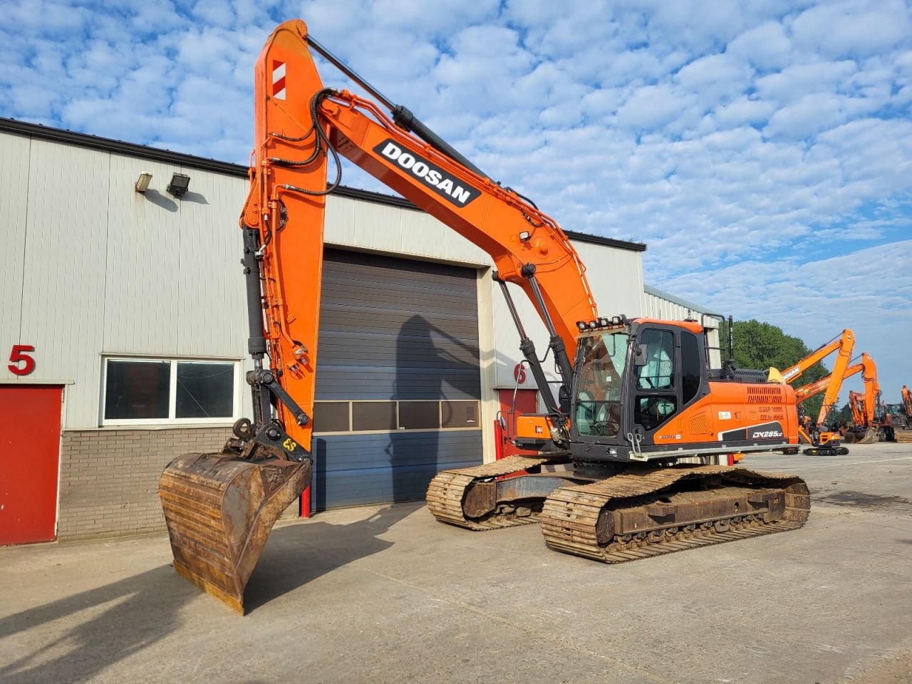 Kettenbagger del tipo Doosan DX255LC-5, Gebrauchtmaschine en Arum (Imagen 3)