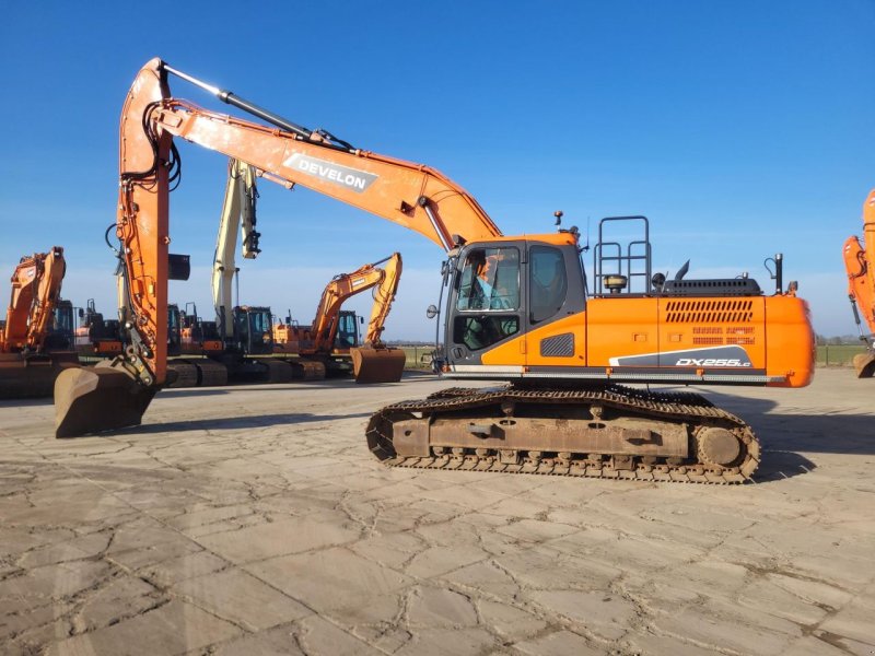 Kettenbagger del tipo Doosan DX255LC-5, Gebrauchtmaschine In Arum