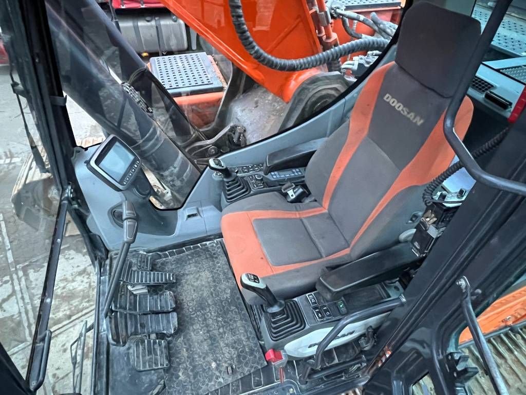 Kettenbagger za tip Doosan DX380LC-5 - Scania Engine / Good Condition, Gebrauchtmaschine u Veldhoven (Slika 8)