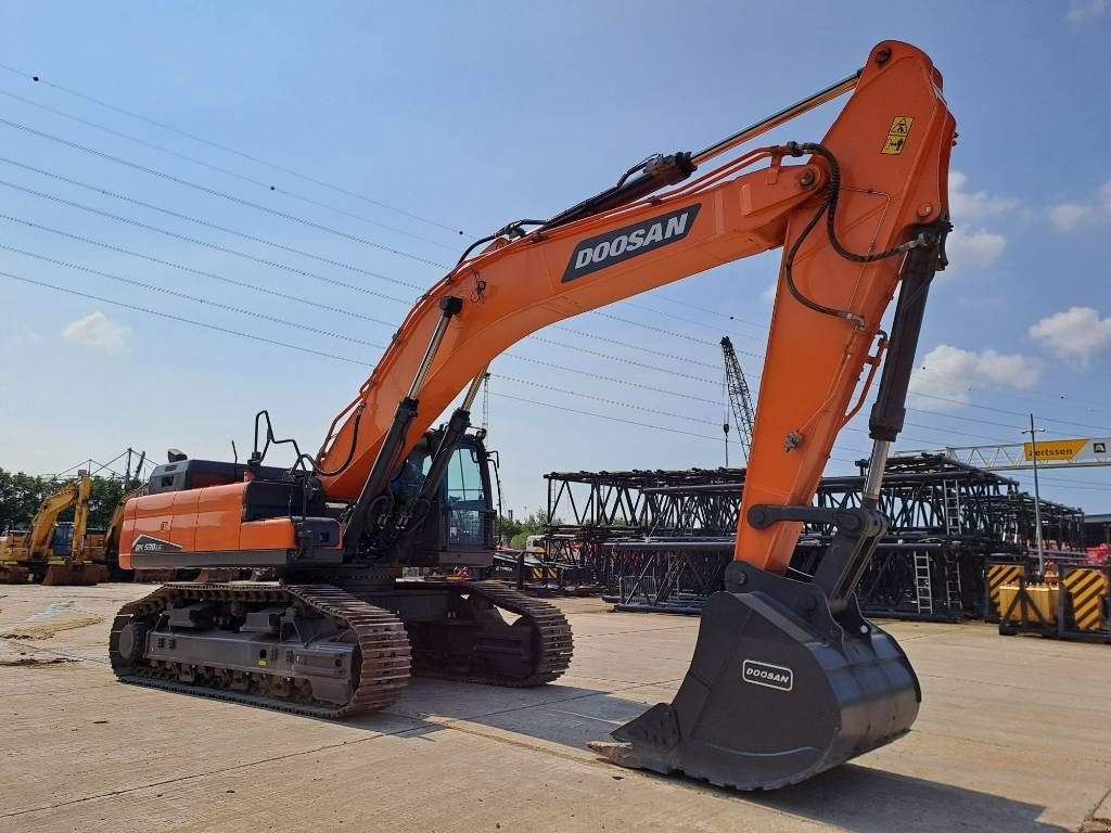 Kettenbagger of the type Doosan DX530LC-7M (2 pieces available), Neumaschine in Stabroek (Picture 7)