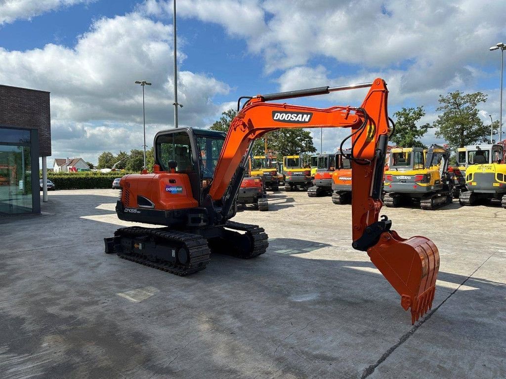 Kettenbagger del tipo Doosan DX55-9C, Gebrauchtmaschine en Antwerpen (Imagen 3)