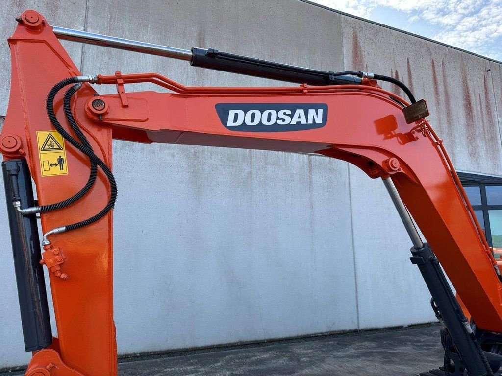 Kettenbagger typu Doosan DX55-9C, Gebrauchtmaschine v Antwerpen (Obrázok 10)