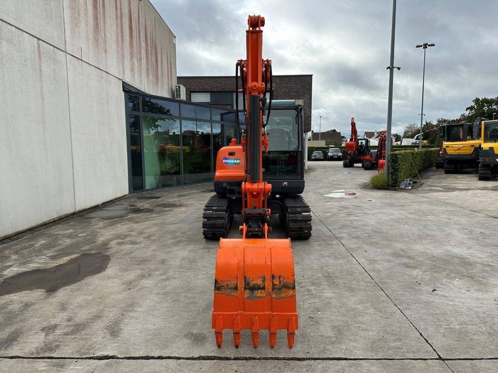 Kettenbagger van het type Doosan DX55-9C, Gebrauchtmaschine in Antwerpen (Foto 2)