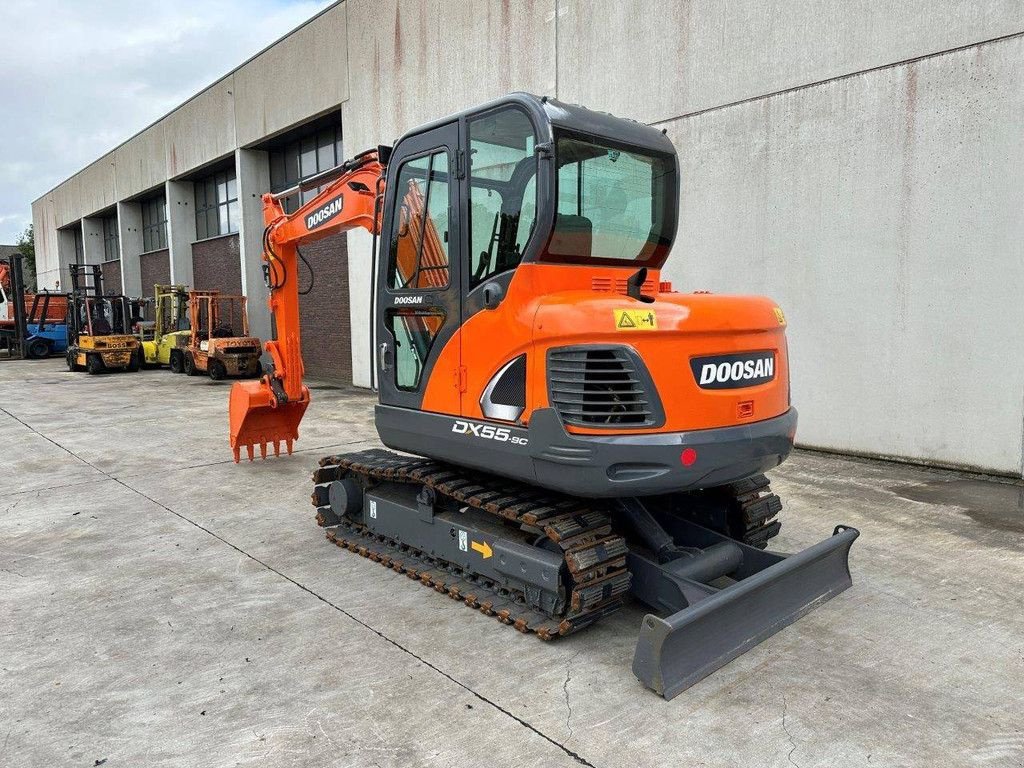 Kettenbagger typu Doosan DX55-9C, Gebrauchtmaschine w Antwerpen (Zdjęcie 7)