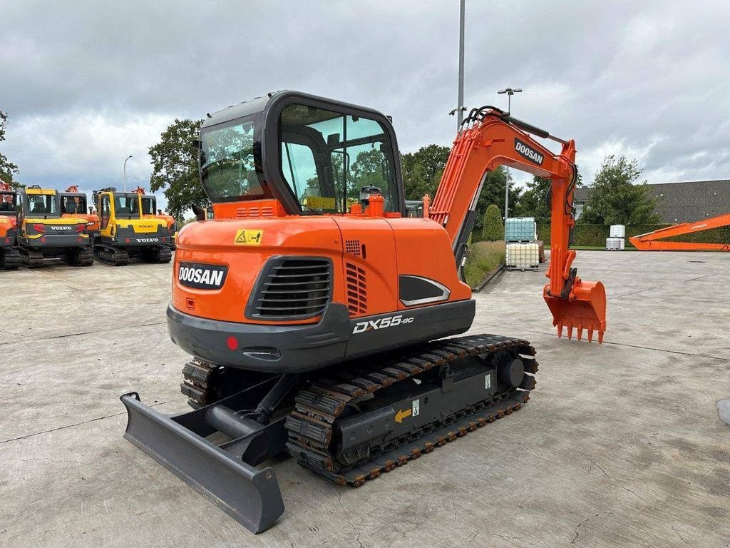 Kettenbagger typu Doosan DX55-9C, Gebrauchtmaschine w Antwerpen (Zdjęcie 4)