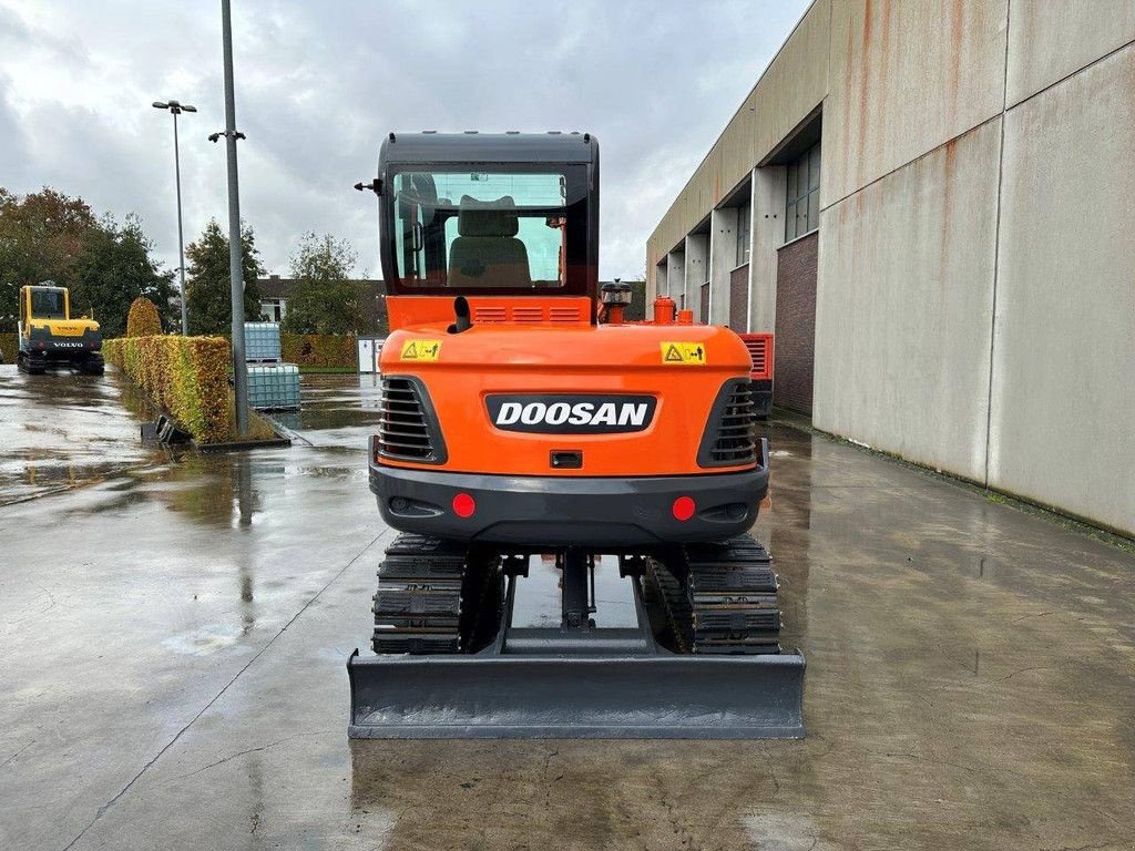 Kettenbagger of the type Doosan DX55-9C, Gebrauchtmaschine in Antwerpen (Picture 5)