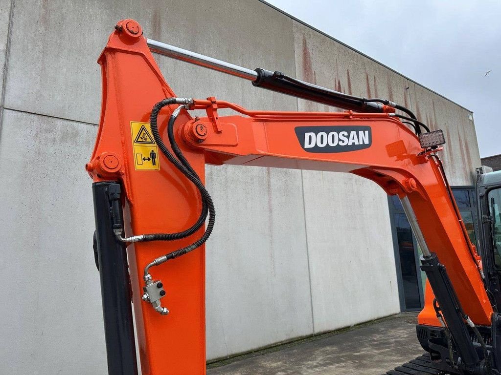 Kettenbagger του τύπου Doosan DX55-9C, Gebrauchtmaschine σε Antwerpen (Φωτογραφία 10)