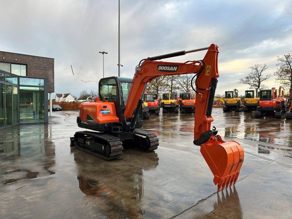 Kettenbagger des Typs Doosan DX55-9C, Gebrauchtmaschine in Antwerpen (Bild 3)