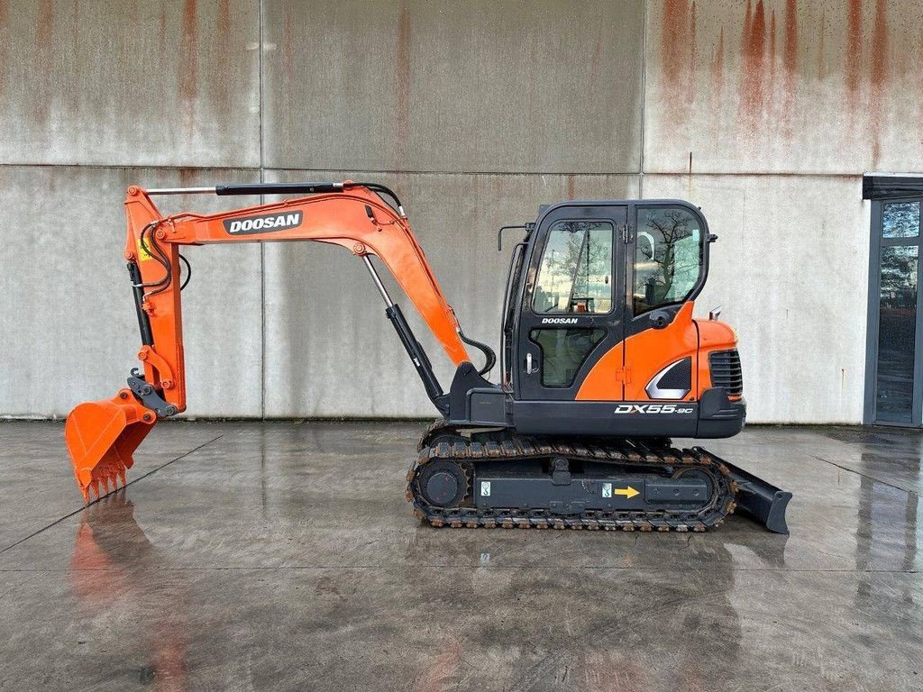 Kettenbagger des Typs Doosan DX55-9C, Gebrauchtmaschine in Antwerpen (Bild 8)