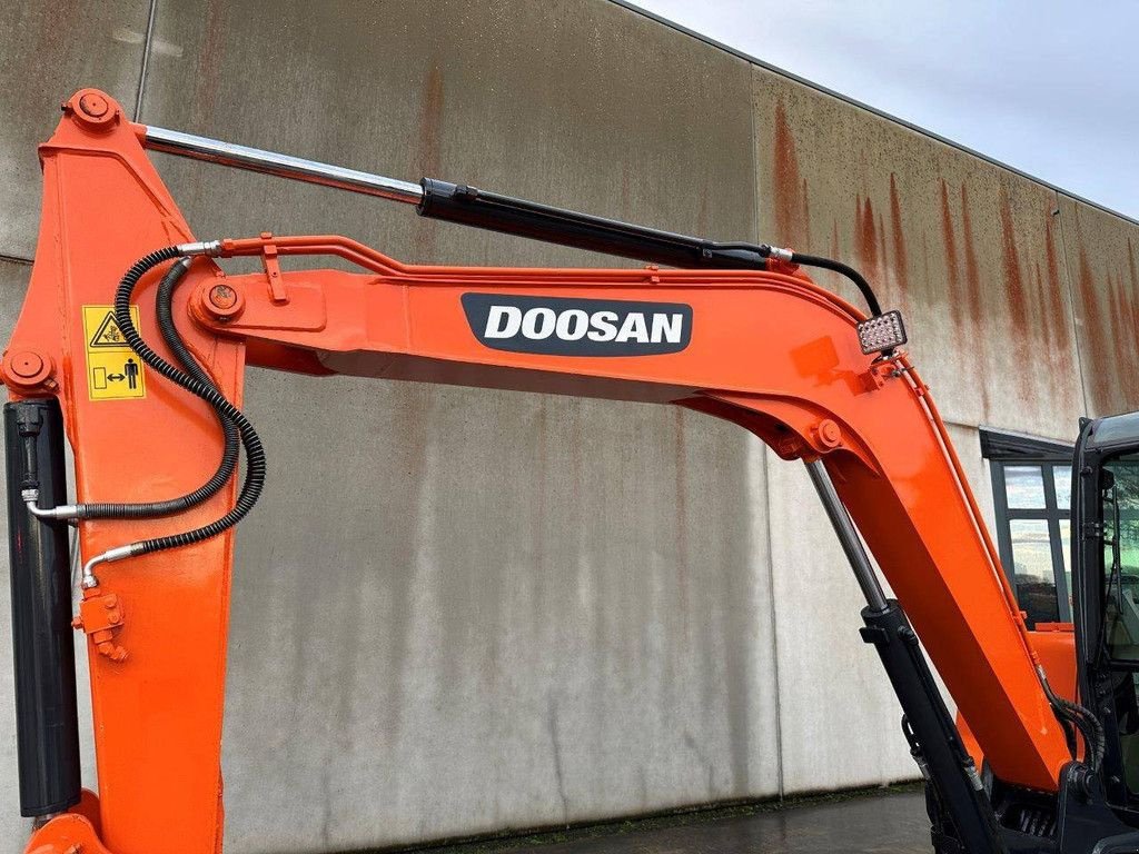 Kettenbagger des Typs Doosan DX55-9C, Gebrauchtmaschine in Antwerpen (Bild 10)