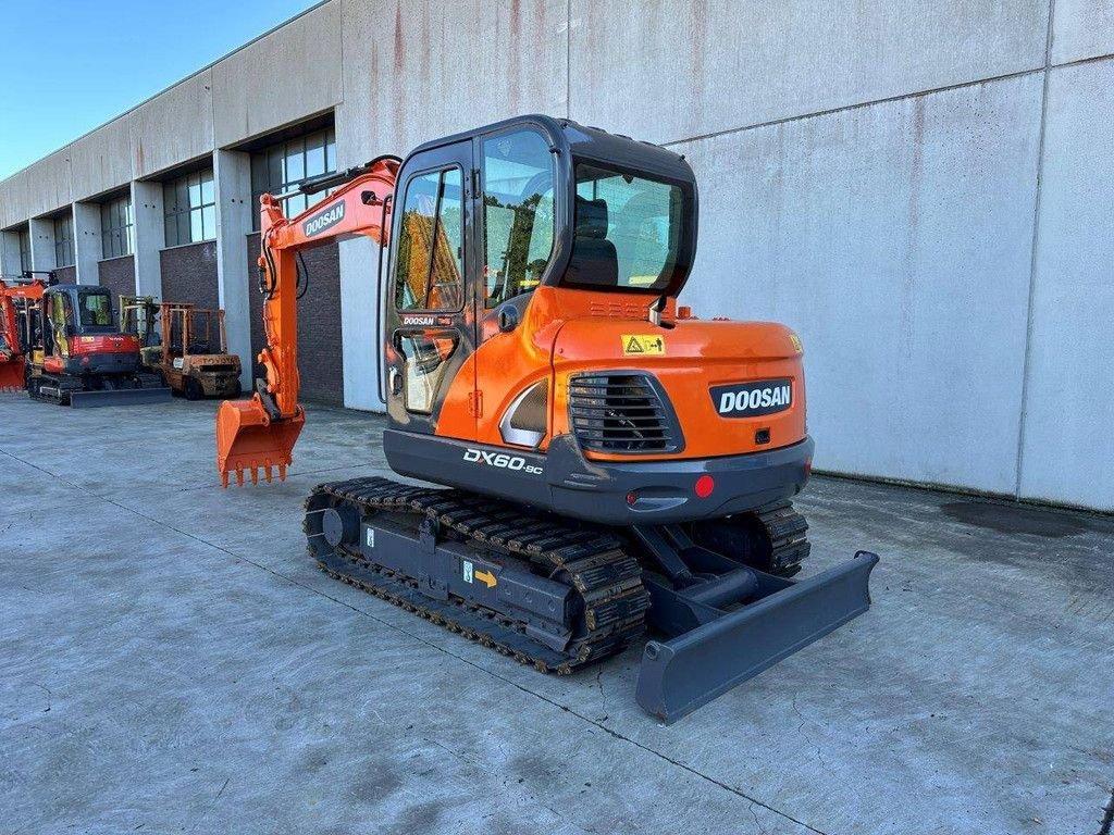 Kettenbagger del tipo Doosan DX60-9C, Gebrauchtmaschine en Antwerpen (Imagen 7)